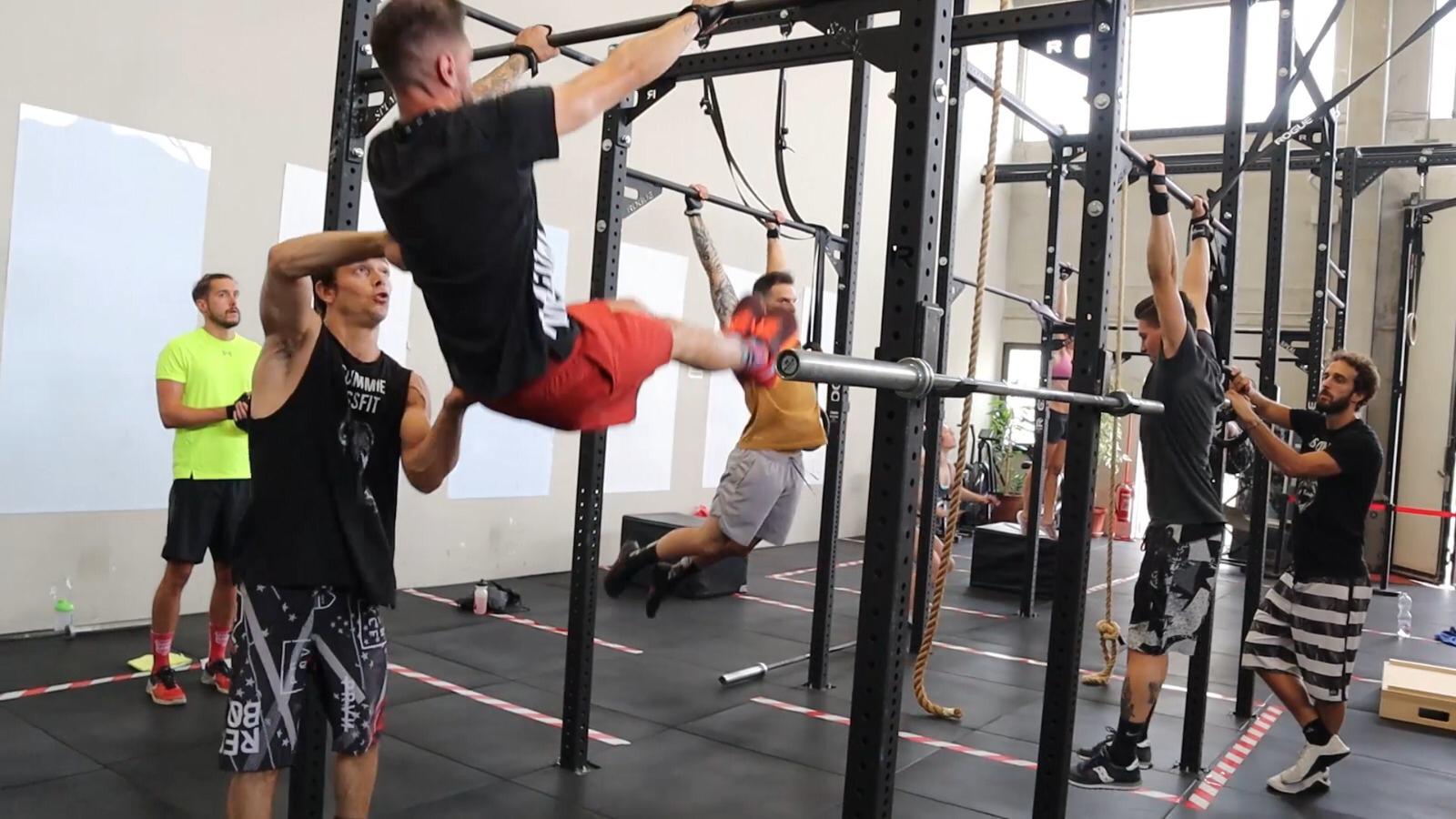 ALLENAMENTO EVENTO CROSSFIT KIPPING MUSCLE UP